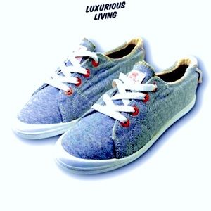 Roxy Women's Rory Slip on Sneaker